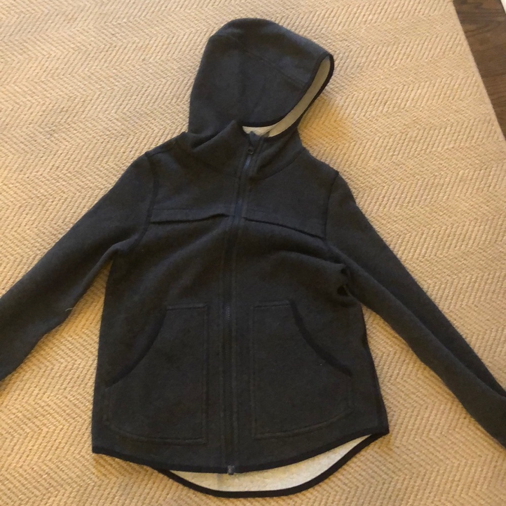 Ivivva girls size 12 grey zip up sweatshirt